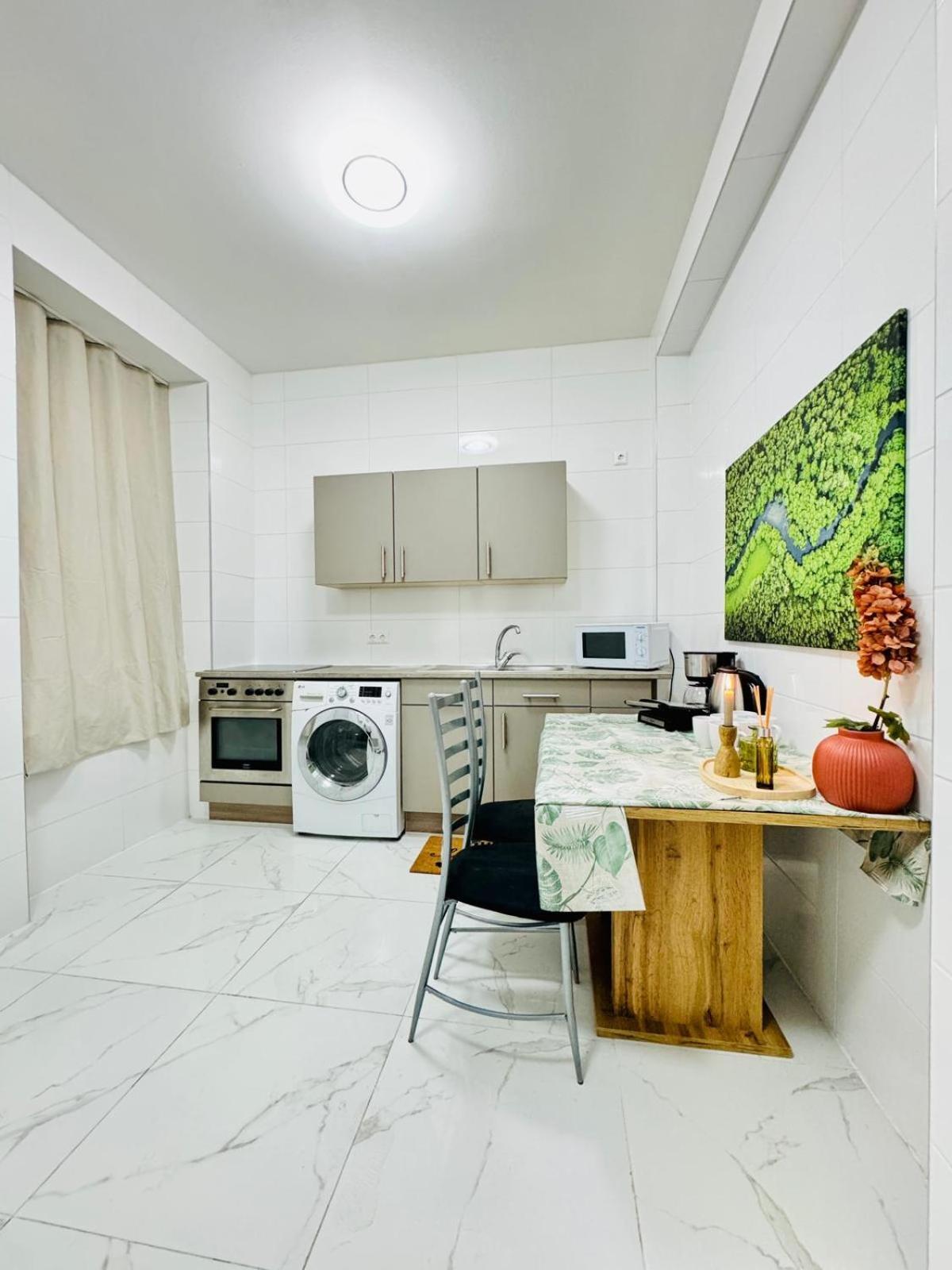 5br Apartment, Only 10min Walk To Matzleinsdorfer Platz * Wien