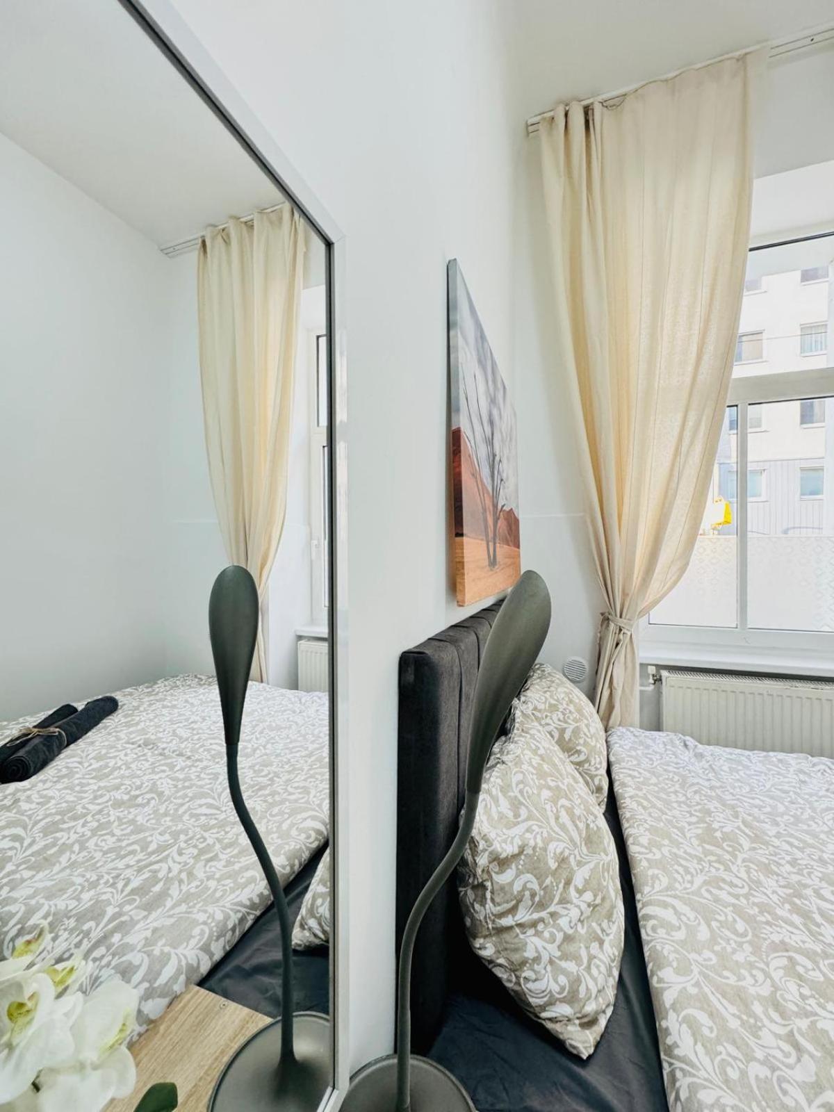 Apartment 5br Apartment, Only 10min Walk To Matzleinsdorfer Platz Wien