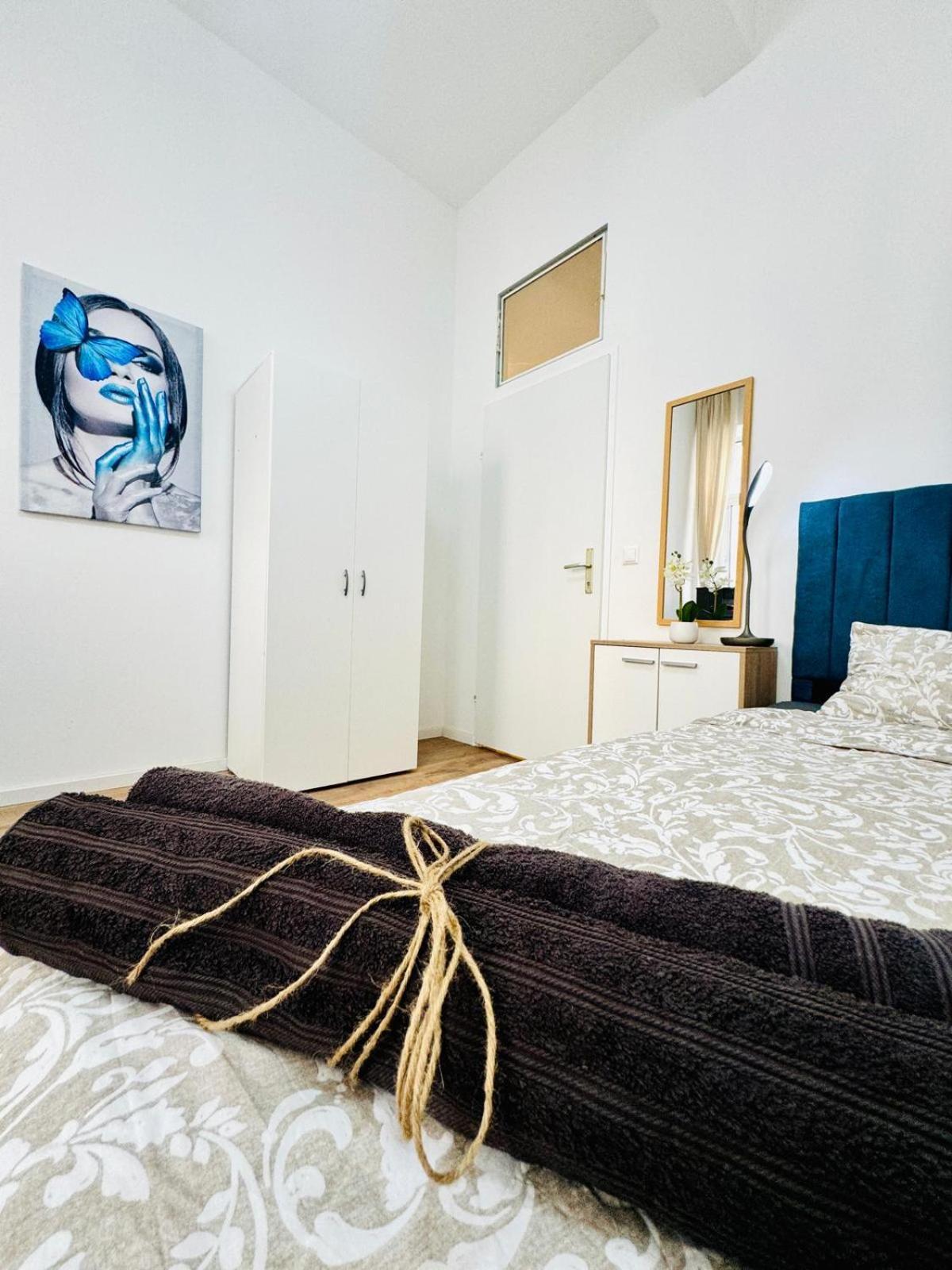 5br Apartment, Only 10min Walk To Matzleinsdorfer Platz Apartment Wien